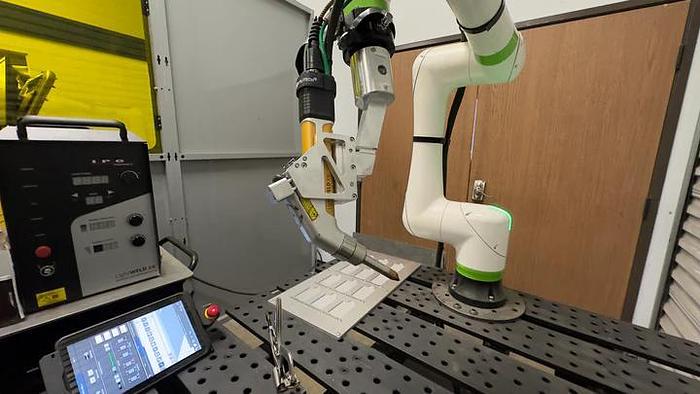 Serra Laser LightBOT