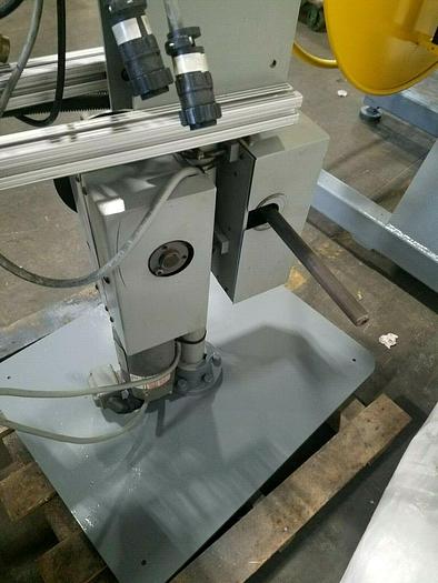 Used Double Motorized Stock Material Reel Payoff with Paper Interleaf