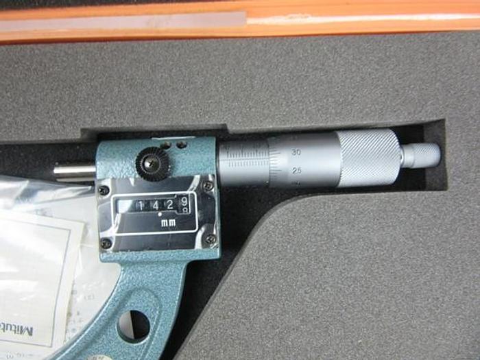 Used MITUTOYO-193-106-Digit-Outside-Micrometer-100-125-mm-01-mm-with-case