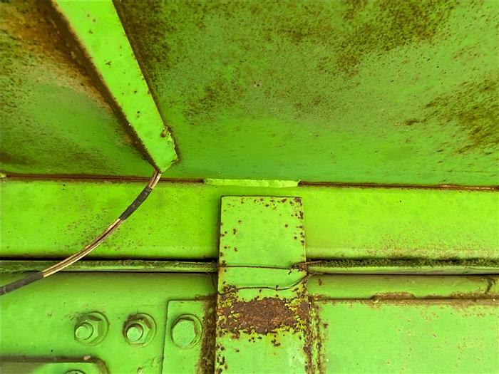 Used 1994 Freightliner 2000 Gallon Flat Bed Water Tank