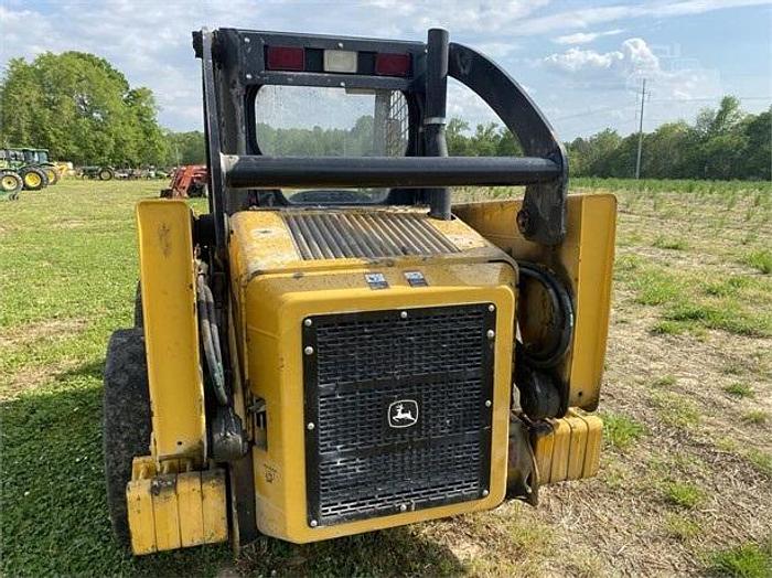 Used 2005 JOHN DEERE 320 - SKID STEER LOADERS