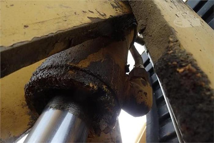 Used 1993 CATERPILLAR 416B - BACKHOES