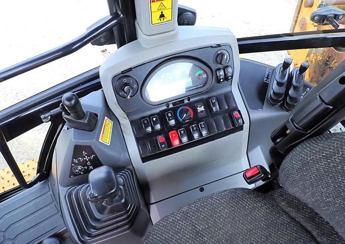 Used 2018 CATERPILLAR 430 F2 - BACKHOES