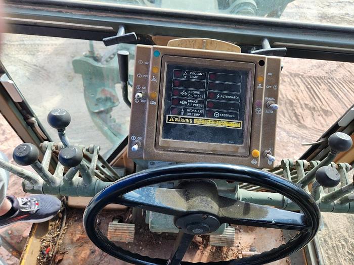 Used 1985 CATERPILLAR 130G - MOTOR GRADERS