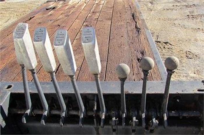 Used 1980 PITMAN HL1268 - CRANES