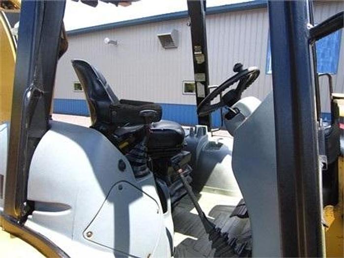 Used 2004 CATERPILLAR 420D - BACKHOES