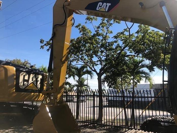 Used 2008 CATERPILLAR 320DL - EXCAVATORS