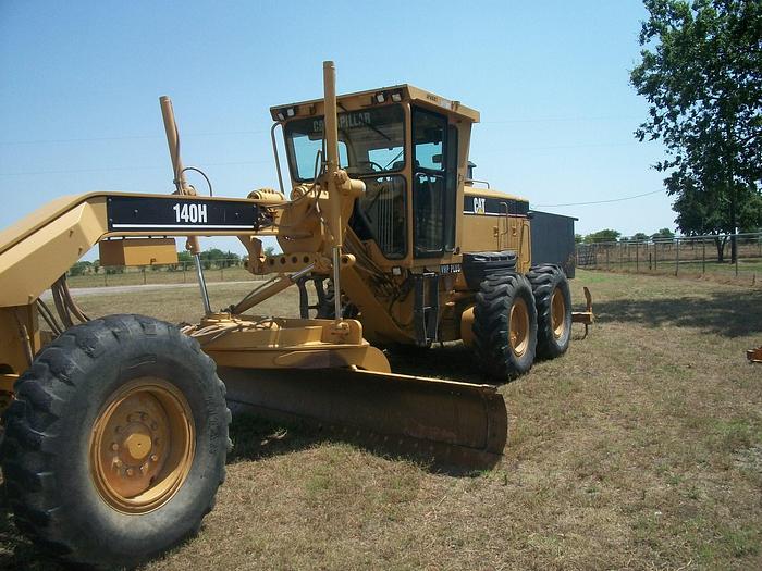 Used 1997 CATERPILLAR 140H - MOTOR GRADERS