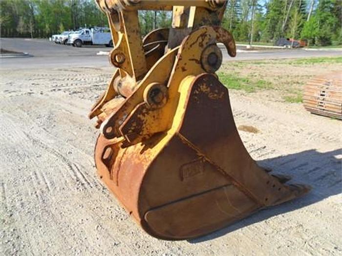 Used 2011 CATERPILLAR 320D - EXCAVATORS