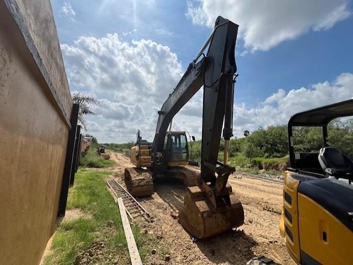 Used 2013 JOHN DEERE 210G - EXCAVATORS