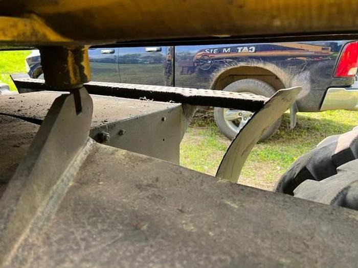 Used 2001 CATERPILLAR M312 - EXCAVATORS