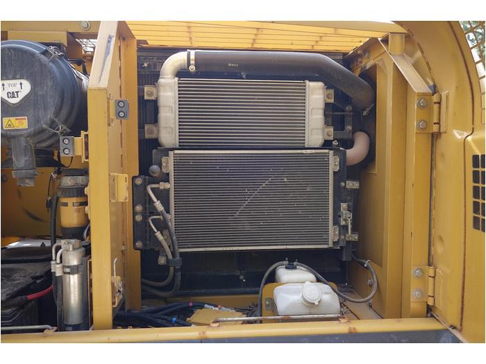 Used 2000 CATERPILLAR 320C L - EXCAVATORS