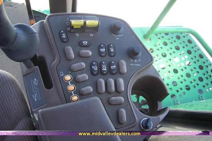 Used 2005 JOHN DEERE 9760 STS - COMBINES