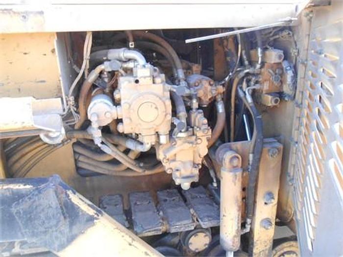 Used 1999 CATERPILLAR AP650B(9DN,PAVER) - PAVING EQUIPMENT
