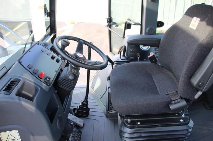 Used TEREX TLB830 - BACKHOES