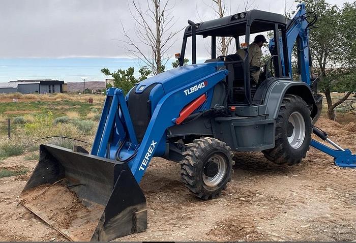 Used TEREX TLB840R - BACKHOES