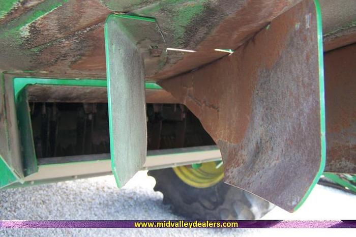 Used 2005 JOHN DEERE 9760 STS - COMBINES