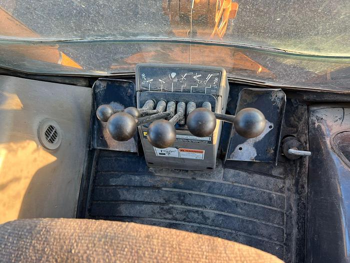 Used 2011 CASE 580 N - BACKHOES