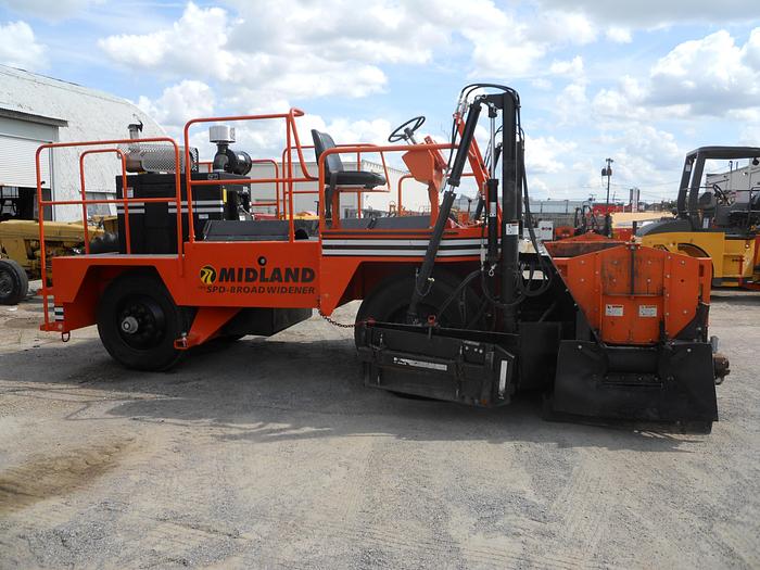 Used 2011 MIDLAND SPD8 - PAVING EQUIPMENT