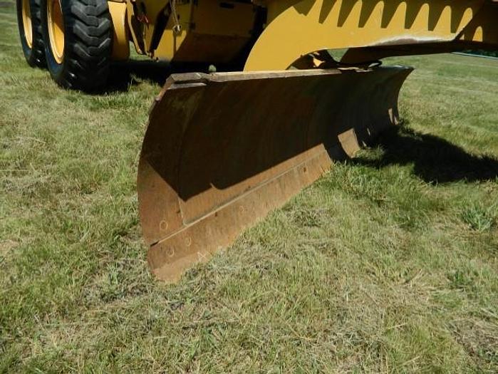 Used CHAMPION 710A - MOTOR GRADERS