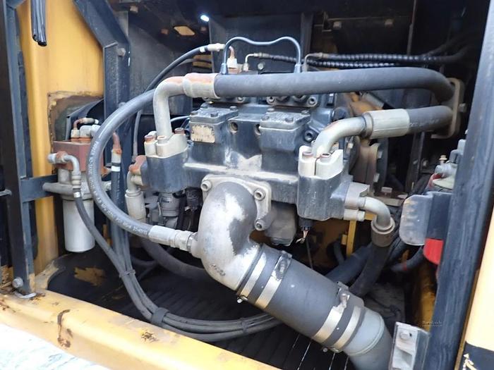 Used 1996 JOHN DEERE 200 - EXCAVATORS