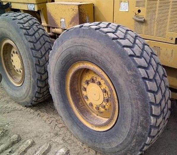 Used 1997 CATERPILLAR 140H - MOTOR GRADERS