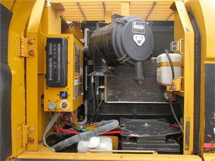 Used 2001 CATERPILLAR 320CLU - EXCAVATORS