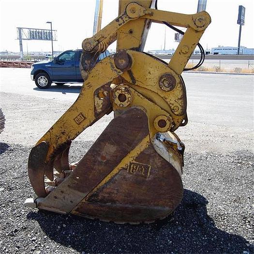 Used 2006 CATERPILLAR 320CL - EXCAVATORS
