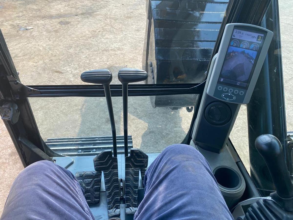 Used 2013 CATERPILLAR 320E