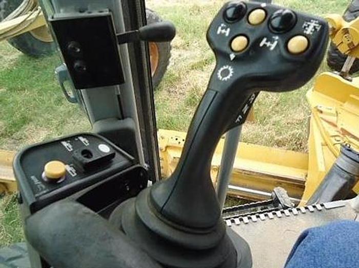 Used 2008 CATERPILLAR 140M - MOTOR GRADERS