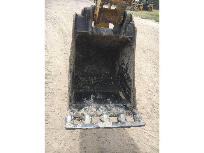 Used 2015 CATERPILLAR 420F - BACKHOES