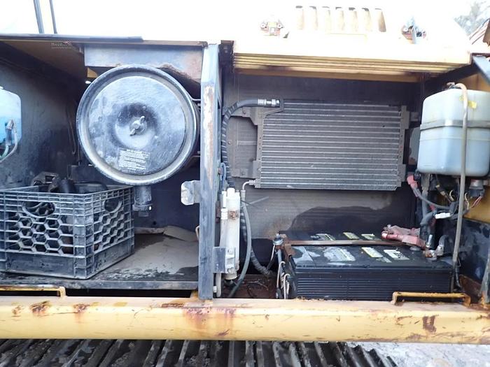 Used 1996 JOHN DEERE 200 - EXCAVATORS