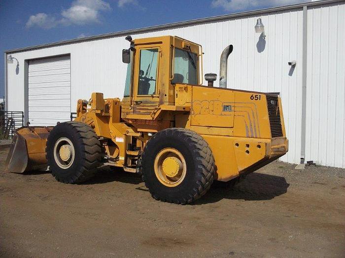 Used CASE 621B - WHEEL LOADERS