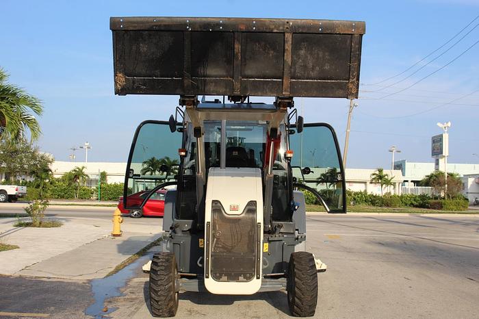 Used TEREX TLB830 - BACKHOES