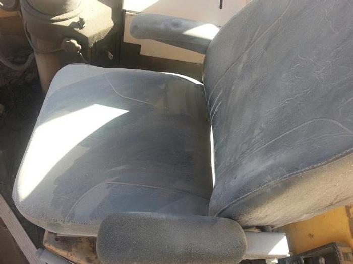 Used 1996 CASE 821B - WHEEL LOADERS