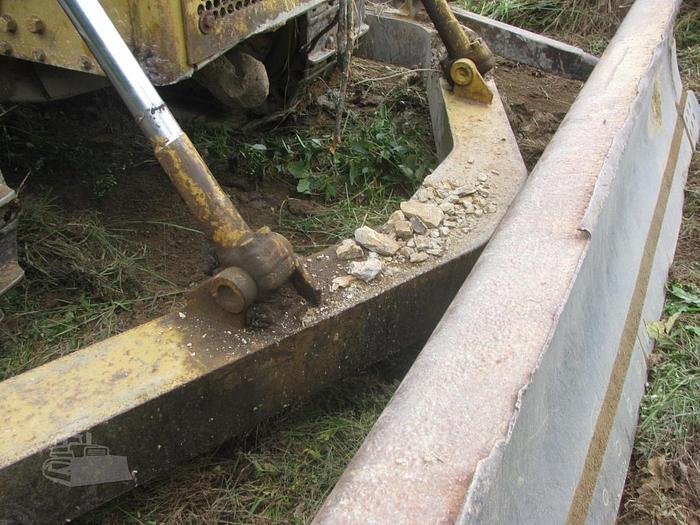 Used CATERPILLAR D6D - CRAWLER TRACTORS