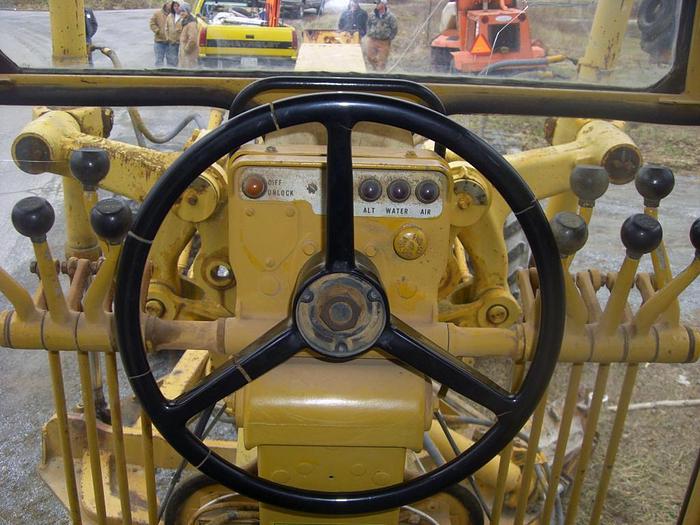 Used 1976 CATERPILLAR 12G - MOTOR GRADERS