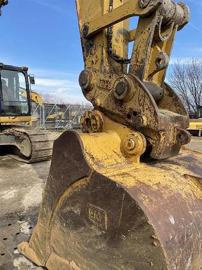 Used 2011 CATERPILLAR 330DL - EXCAVATORS
