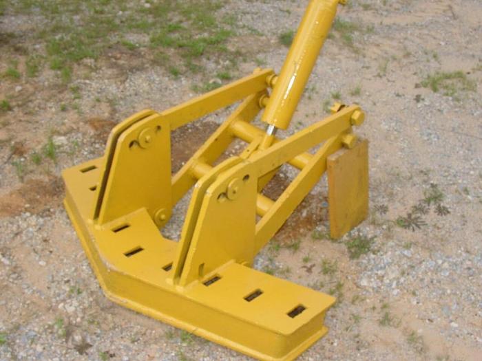 Used JOHN DEERE 570A-570B - RIPPER