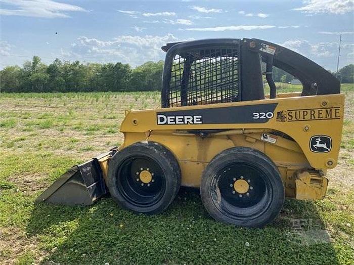Used 2005 JOHN DEERE 320 - SKID STEER LOADERS