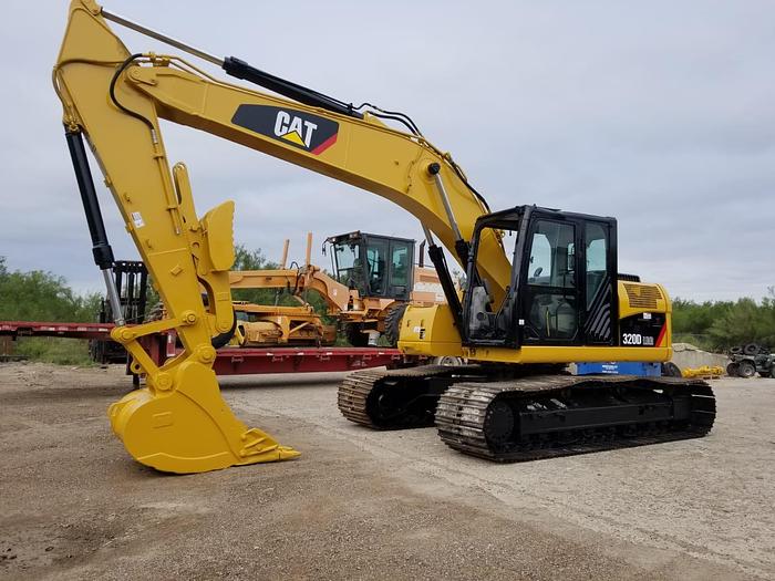 Used 2011 CATERPILLAR 320DL - EXCAVATORS