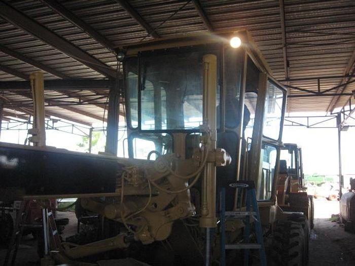 Used 1974 CATERPILLAR 12G - MOTOR GRADERS