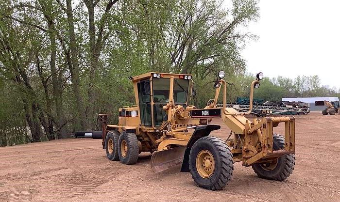 Used 1996 CATERPILLAR 140H - MOTOR GRADERS