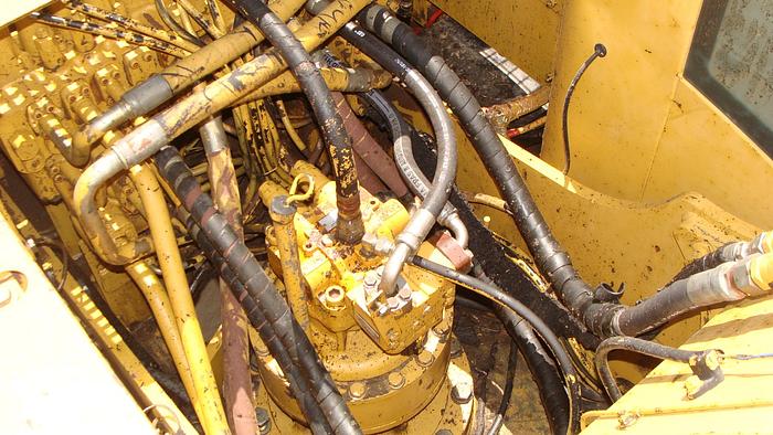 Used 2001 CATERPILLAR 320C L - EXCAVATORS