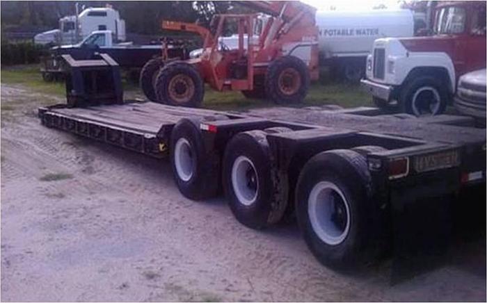 Used 1979 HYSTER TRI-AXLE - LOWBOYS
