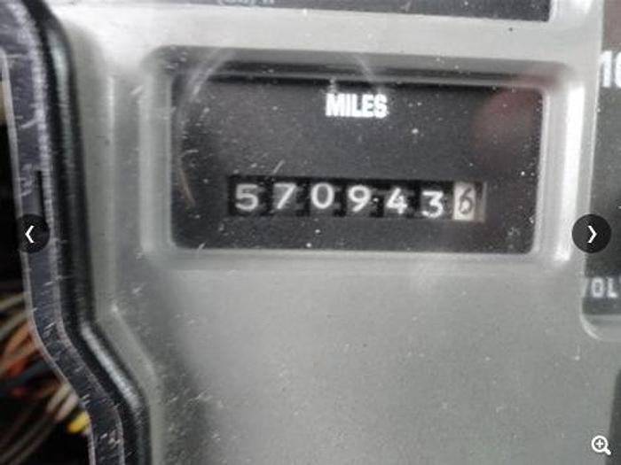 Used 2002 INTERNATIONAL 8100 - WATER TANK & WATER TRUCK