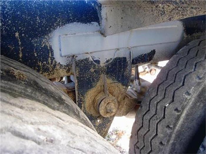 Used 1975 FRUEHAUF FRUEHAUF - WATER TANK & WATER TRUCK