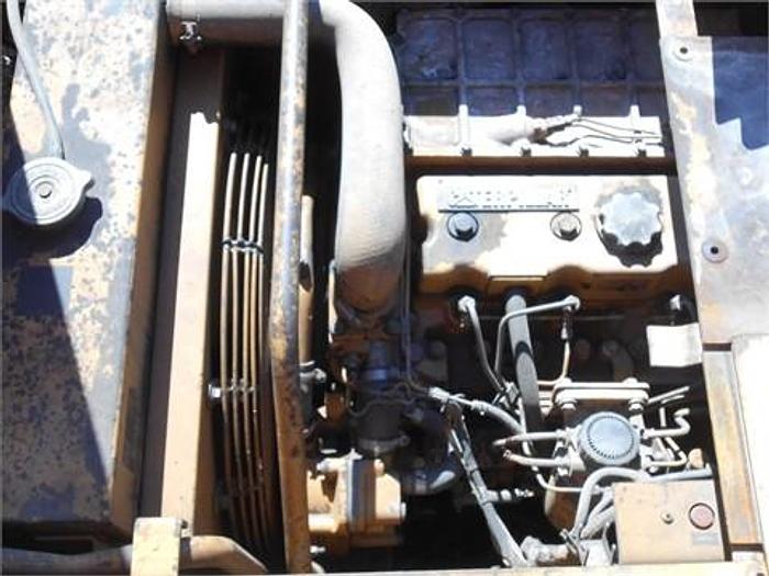 Used 1999 CATERPILLAR AP650B(9DN,PAVER) - PAVING EQUIPMENT