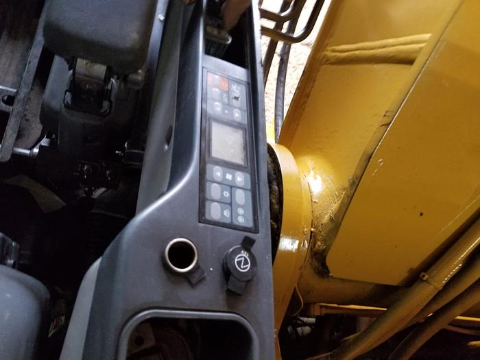 Used 2011 CATERPILLAR 320DL - EXCAVATORS