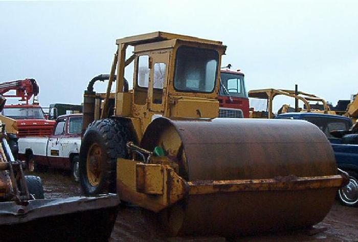 Used BOMAG BW210 - COMPACTORS